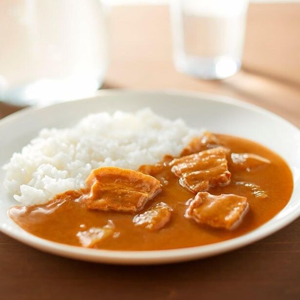 素材を生かした辛くない国産玉ねぎと豚肉のカレー
