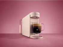 約3秒で抽出準備完了！「NESPRESSO」からコーヒーメーカー「ヴァーチュオ アップ」が新発売