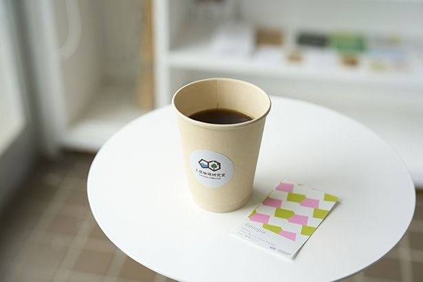ドリップコーヒー600円~。写真は浅煎りのエチオピア・カラモ650円。紅茶や白ブドウを思わせる優しく華やかな香りが印象的