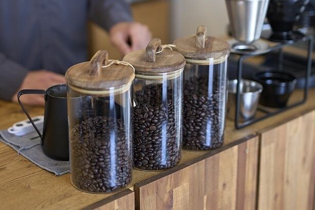ブレンドの抽出時は、グラインド前に都度、3種の豆の比率を配合する