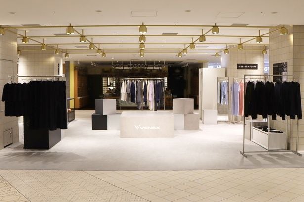 「VENEX POPUP STORE ニュウマン横浜」の内観
