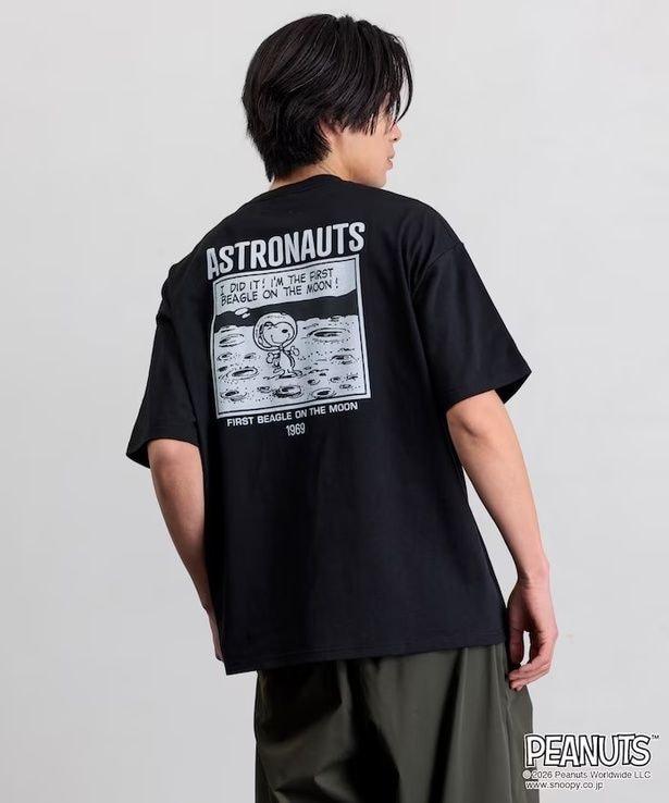 「PEANUTS/ピーナッツ 別注 ビッグシルエット バックプリント クルーネックTシャツ/ASTRONAUTS 【限定展開】(ブラック)」(4994円)
