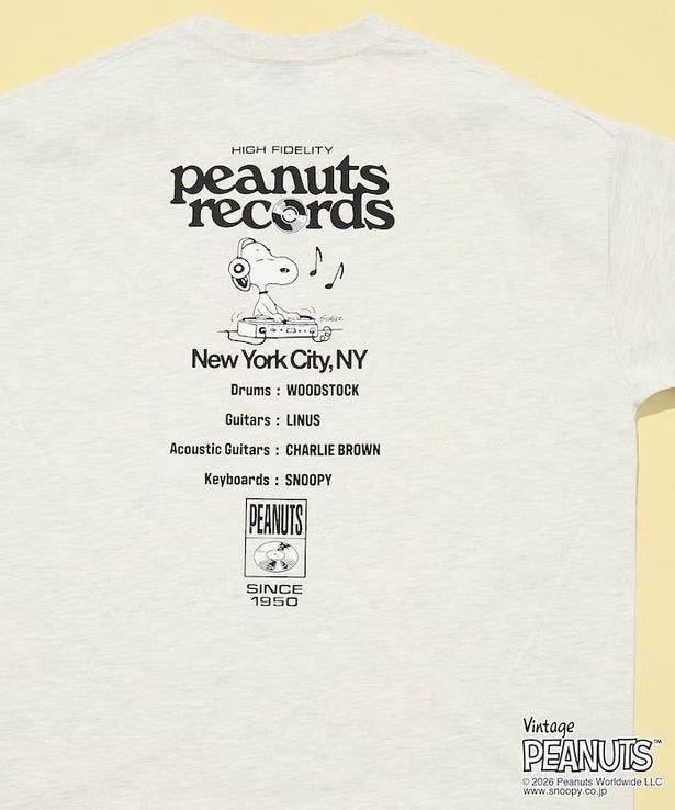 「PEANUTS/ピーナッツ 別注 ビッグシルエット バックプリント クルーネックTシャツ/Records 【限定展開】(アッシュグレー)」(4994円)