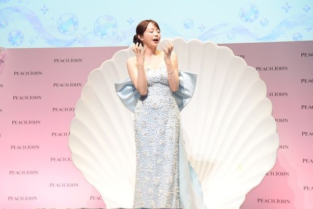 森香澄さんが考えた“夏を思いきり楽しむポーズ”