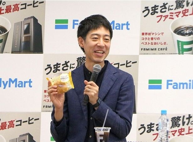 粕谷さんおすすめのペアリング「アイスコーヒー(軽め)」×「クリームたっぷり！ダブルシュー」