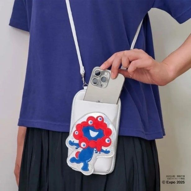 TJ MOOK「大阪・関西万博公式キャラクターミャクミャク スマホポシェットBOOK」(4389円)。2025年10月7日発売