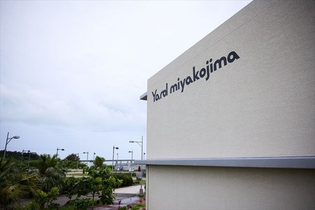 ホテルに隣接する商業施設「Yard miyakojima(ヤード ミヤコジマ)」