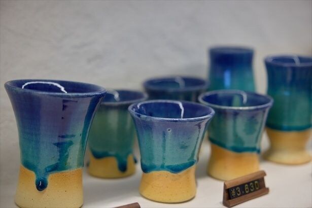 やちむん作品の販売も実施