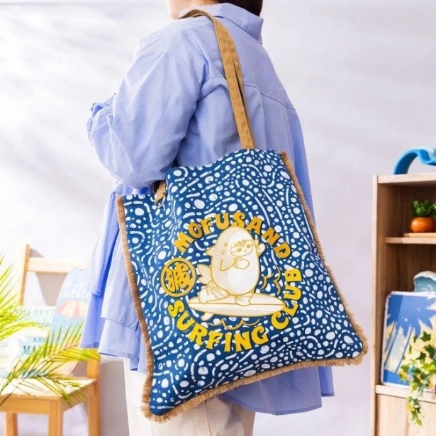 「フリンジフラットトートバッグ」(3740円)