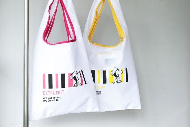 「EXTRA EDIT トートバッグ」(イエロー/ピンク、各3850円)