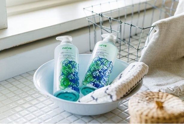 【写真】ひんやりとした洗い心地の「ナイーブ クールボディソープ(ヘラルボニーデザイン)」(オープン価格)
