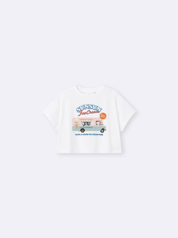 「KIDSグラフィッククロップドT パペットスンスン(オフホワイト)」(990円)