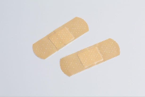 「絆創膏」が呼吸しづらい体をサポート!?