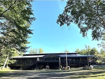 開館50周年の「甘利山グリーンロッジ」が2026年シーズンOPEN！雲の上のキャンプ場で富士山を望む天空の特等席へ