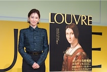北川景子、ルーヴル美術館でダ・ヴィンチの傑作に見入る――「見れば見るほど疑問が湧く不思議な作品です」