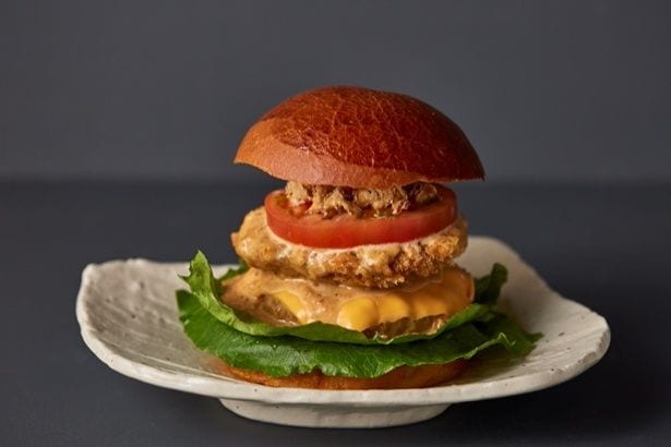 Wメンチカツバーガー(1800円)
