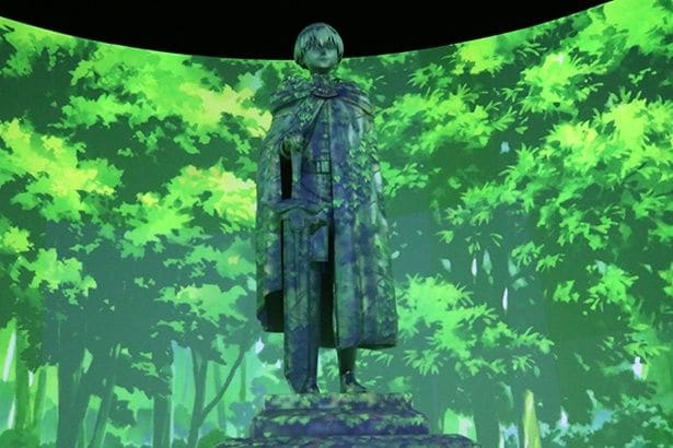 年月を感じさせる勇者ヒンメルの像