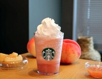 【スタバ夏の新作】フラペチーノ、チラックス、ティーの3種で桃のフレーバーを堪能！