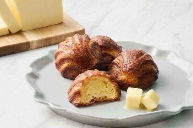 外はカリッと中はもちもちの韓国発スイーツ「バター餅」(各324円)