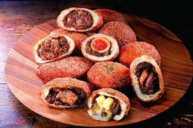 ガラムとマサラのカレーパン。店舗で仕込み・発酵・揚げを行うできたてにこだわったカレーパン専門店