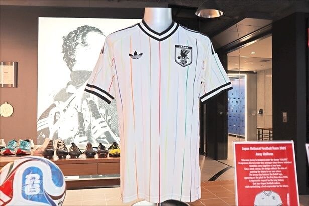 アディダス サッカー日本代表 2026 アウェイ ユニフォーム
