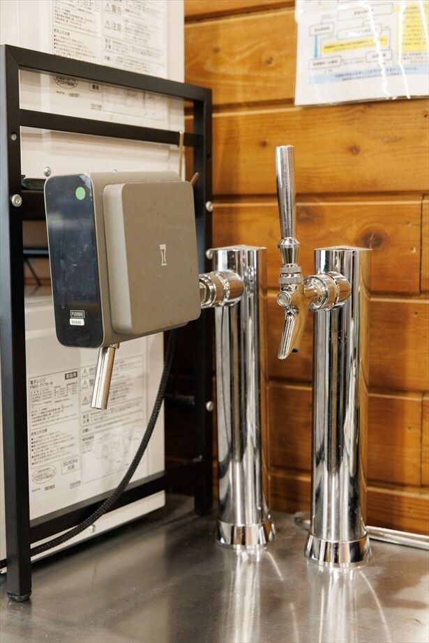 オフィス内にビールタップがある