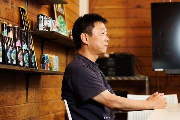 井手社長。ビールだけでなくさまざまなお酒を嗜むという