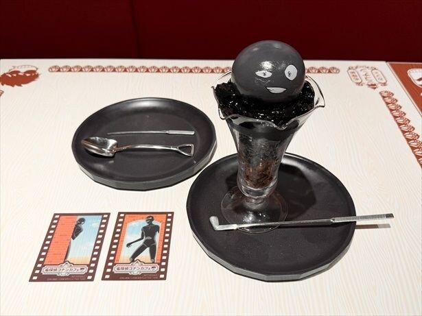 「“犯人”はすぐそこに!?パフェ~凶器を添えて~」(1690円)