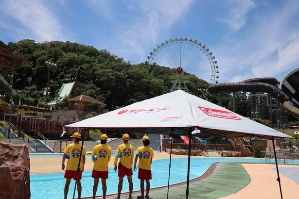園内各所にダークルームが展開される