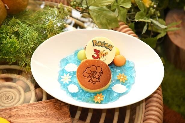 ピカチュウの焼き印をあしらったパンケーキ付き「アメリカンブレックファスト」