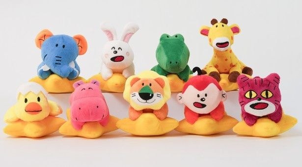 星の上に座るキャラクターが愛らしいぬいぐるみキーホルダー、全9種展開