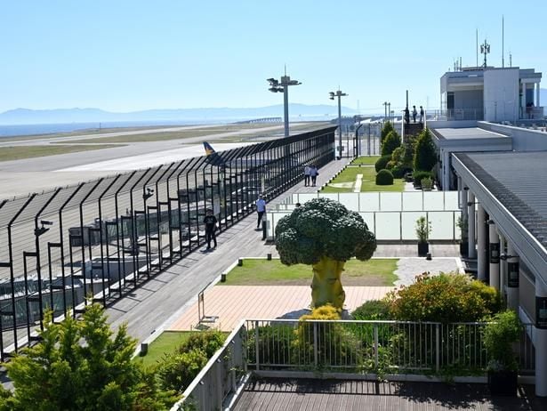 港町「神戸」にある空港はグルメや土産も充実、アクセスも便利 【日本全国「空港」ガイド vol.1】