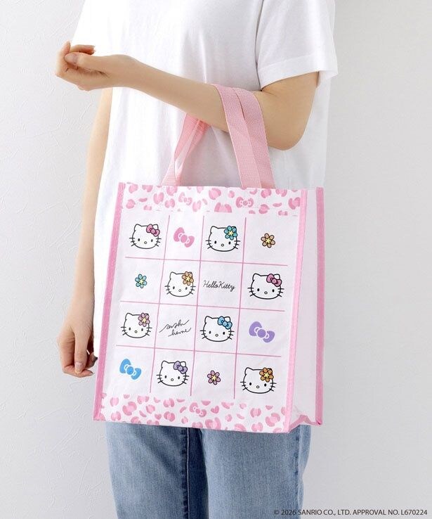 「ショッピングバッグ」(330円)