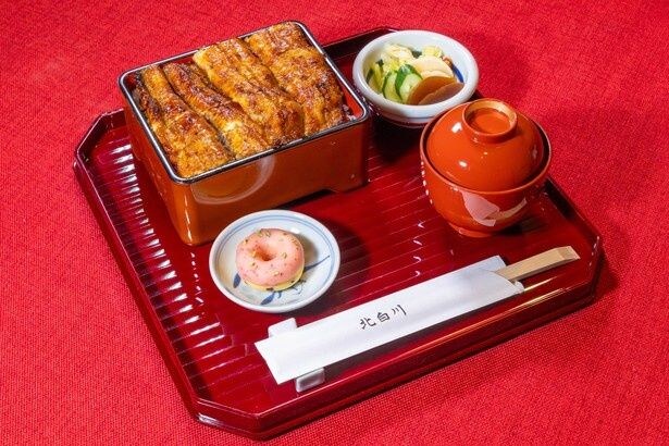 「鰻 北白川」で食事をした希望者に1日30個限定で提供されるミニドーナツ