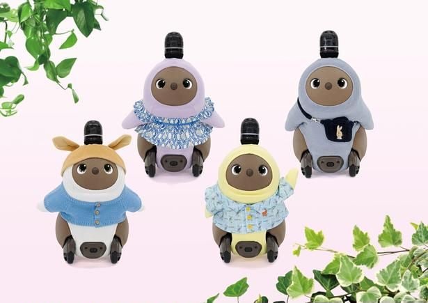 二子玉川ライズ S.C.のラボットストアに登場する、Peter Rabbit(TM)×LOVOTシリーズ。ジャケットからポシェットまで全4アイテムが登場