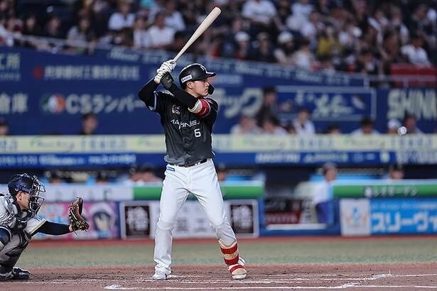 9回裏、センターへのタイムリースリーベースを放った西川史礁選手