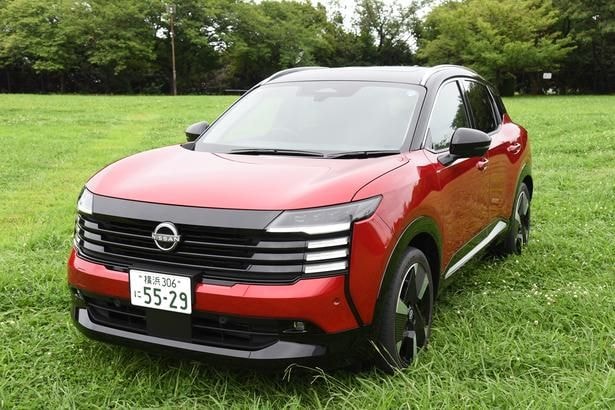 第3世代「e‑POWER」と「e‑4ORCE」を採用した「日産キックス」