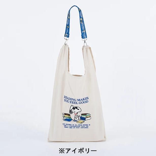 「ストラップ付ショッパーバッグ(アイボリー/ピーナッツ・ギャング)」(3850円)
