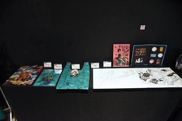 本展覧会の開催を記念したオリジナルグッズも販売