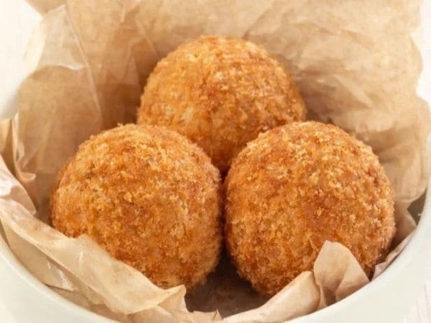 熊本「走る豚」のひとくちメンチカツ