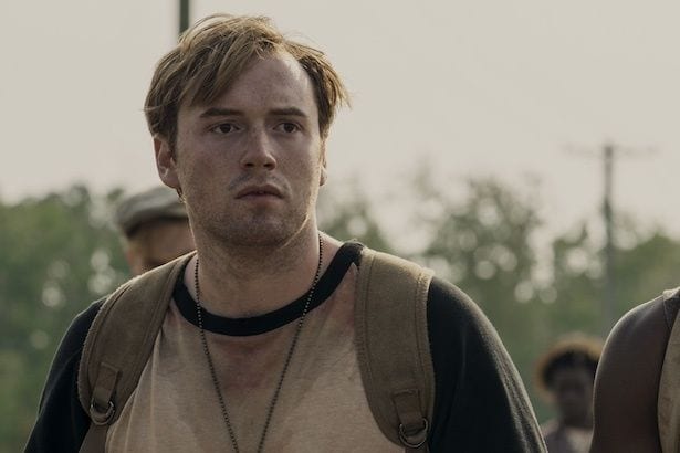 唯一の地元出身参加者であるレイ・ギャラティ(クーパー・ホフマン)