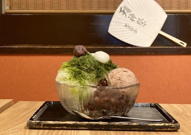 「宇治金夏(うじきんか)」(1050円※写真は小倉アイストッピング+150円で1200円)