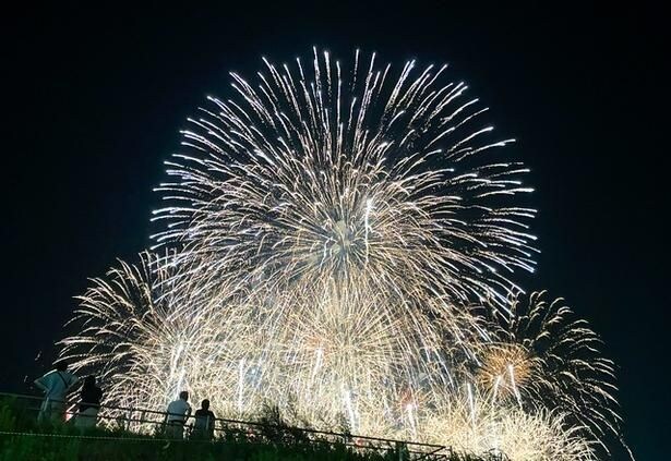 「いたばし花火大会」の目玉は大迫力の「尺五寸玉(15号玉)」！