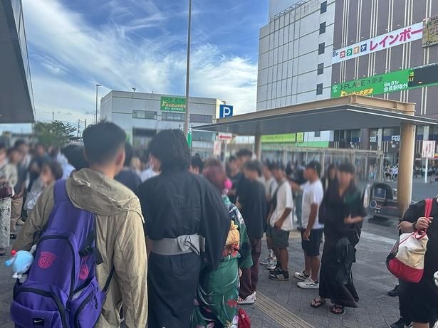 2024年大会当日17時頃のJR木更津駅西口ロータリーの様子