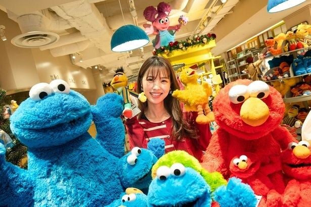 数あるグッズのなかでも人気のぬいぐるみ(3520円～)
