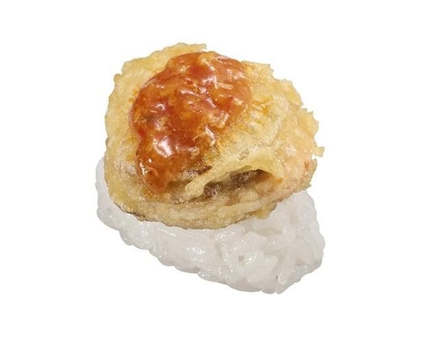 甘辛なチリソースがホタテの旨味を引き立てる「帆立の天ぷらにぎり チリソース」(360円〜)