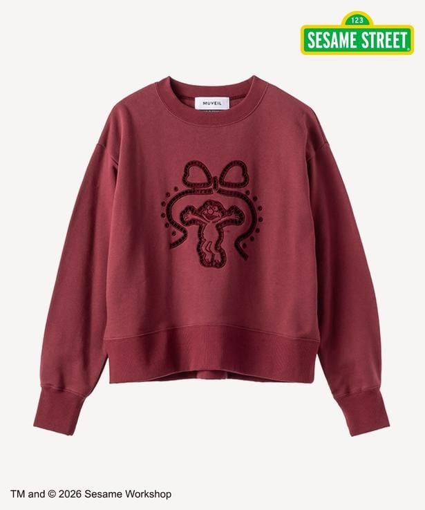 「セサミストリートコラボ エルモ 裏毛プルオーバー(bordeaux)」(3万9600円)