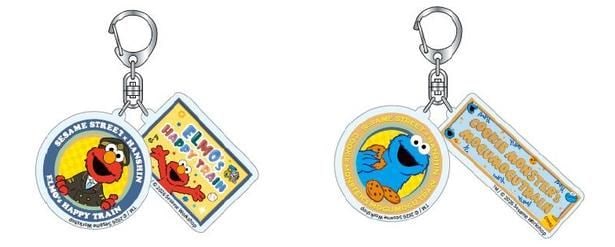 「セサミストリート×阪神電車 2連アクリルキーホルダー」(各1600円)