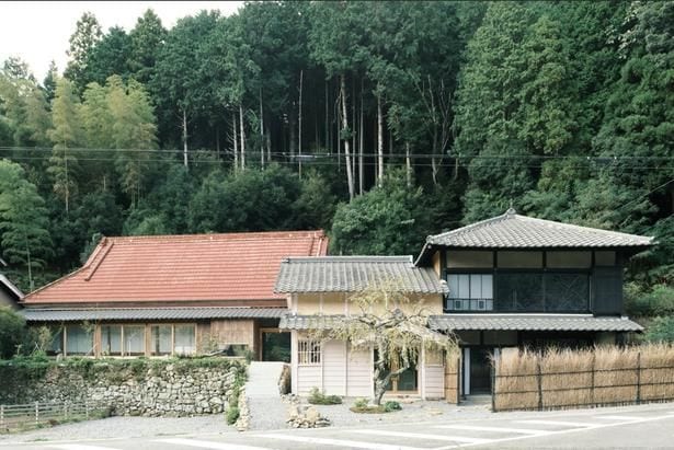 自然に囲まれた閑静な宿「脈」(fujico撮影)