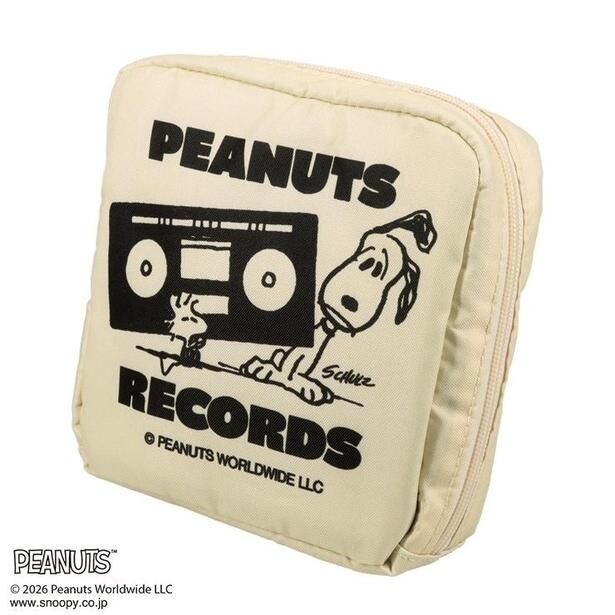 「マルチポーチ(PEANUTS/ホワイト)」(1089円)